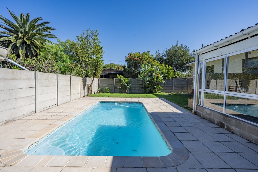 3 Bedroom Property for Sale in Protea Heights Western Cape